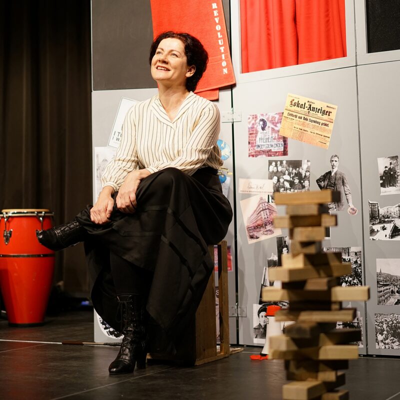 Anita Zieher als Rosa Luxemburg