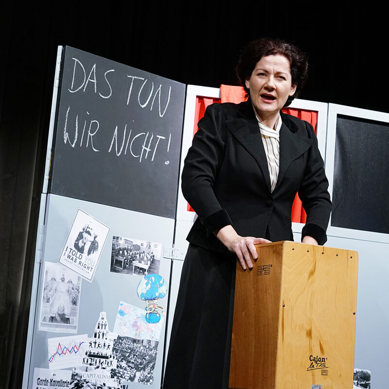 Anita Zieher als Rosa Luxemburg